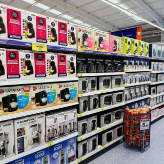 921-bmstores-stamford-store-opening-50