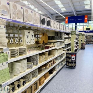 921-bmstores-stamford-store-opening-52