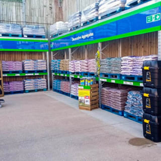 921-bmstores-stamford-store-opening-8