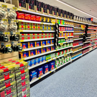 923-bmstores-aberdeen-store-opening-14