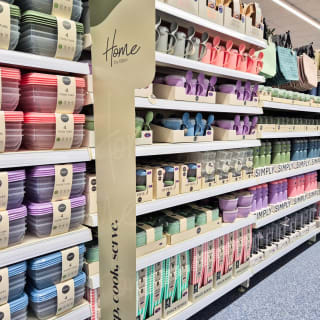 923-bmstores-aberdeen-store-opening-23