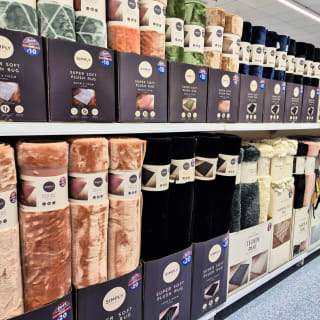 923-bmstores-aberdeen-store-opening-26