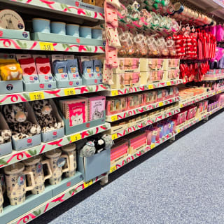 923-bmstores-aberdeen-store-opening-35