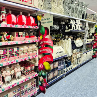 923-bmstores-aberdeen-store-opening-55