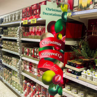 924-bmstores-cockermouth-store-opening-6