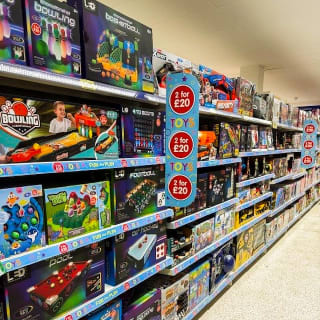 924-bmstores-cockermouth-store-opening-9