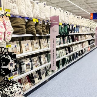 925-bmstores-priory-way-store-opening-32