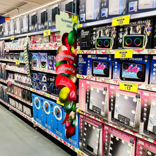 925-bmstores-priory-way-store-opening-41