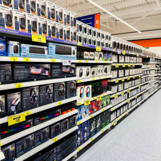 925-bmstores-priory-way-store-opening-52