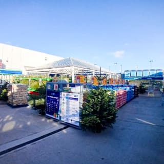 925-bmstores-priory-way-store-opening-gc-8