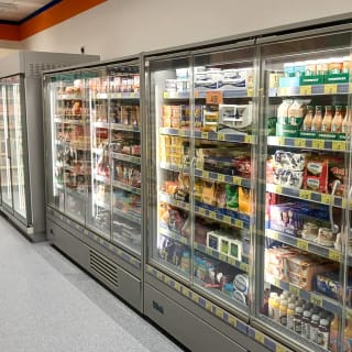 927-bmstores-diss-store-opening-13