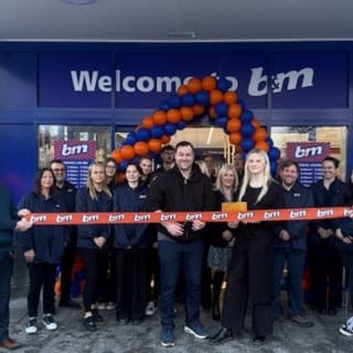 927-bmstores-diss-store-opening-23