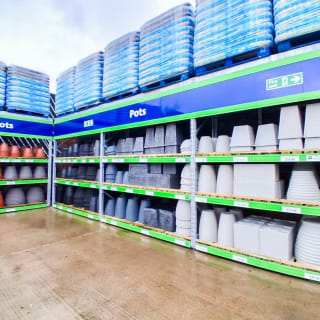 931-bmstores-peterhead-store-opening-garden-centre-11