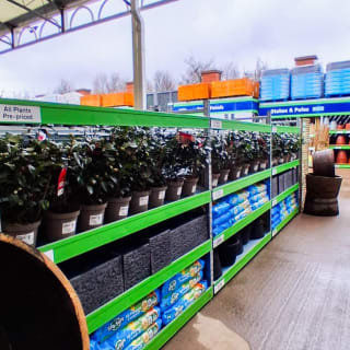 931-bmstores-peterhead-store-opening-garden-centre-6