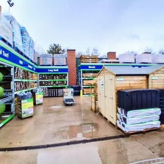 931-bmstores-peterhead-store-opening-garden-centre-9