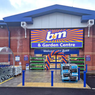 933-bmstores-aylesbury-vale-store-opening-10