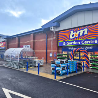 933-bmstores-aylesbury-vale-store-opening-11