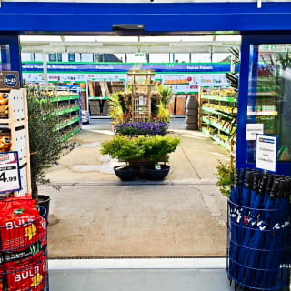 935-bmstores-waltham-cross-store-opening