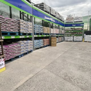 937-bmstores-carmarthen-store-opening-11